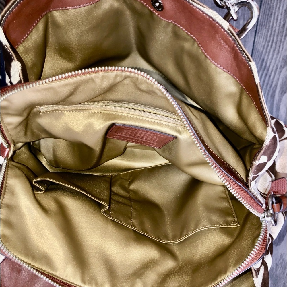 Coach Y2k Chelsea Jaden Signature Canvas Tote with Brown Leather Trim - Picture 10 of 17